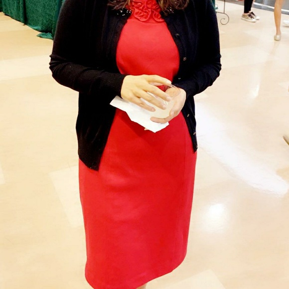 Dress - Picture 2 of 4